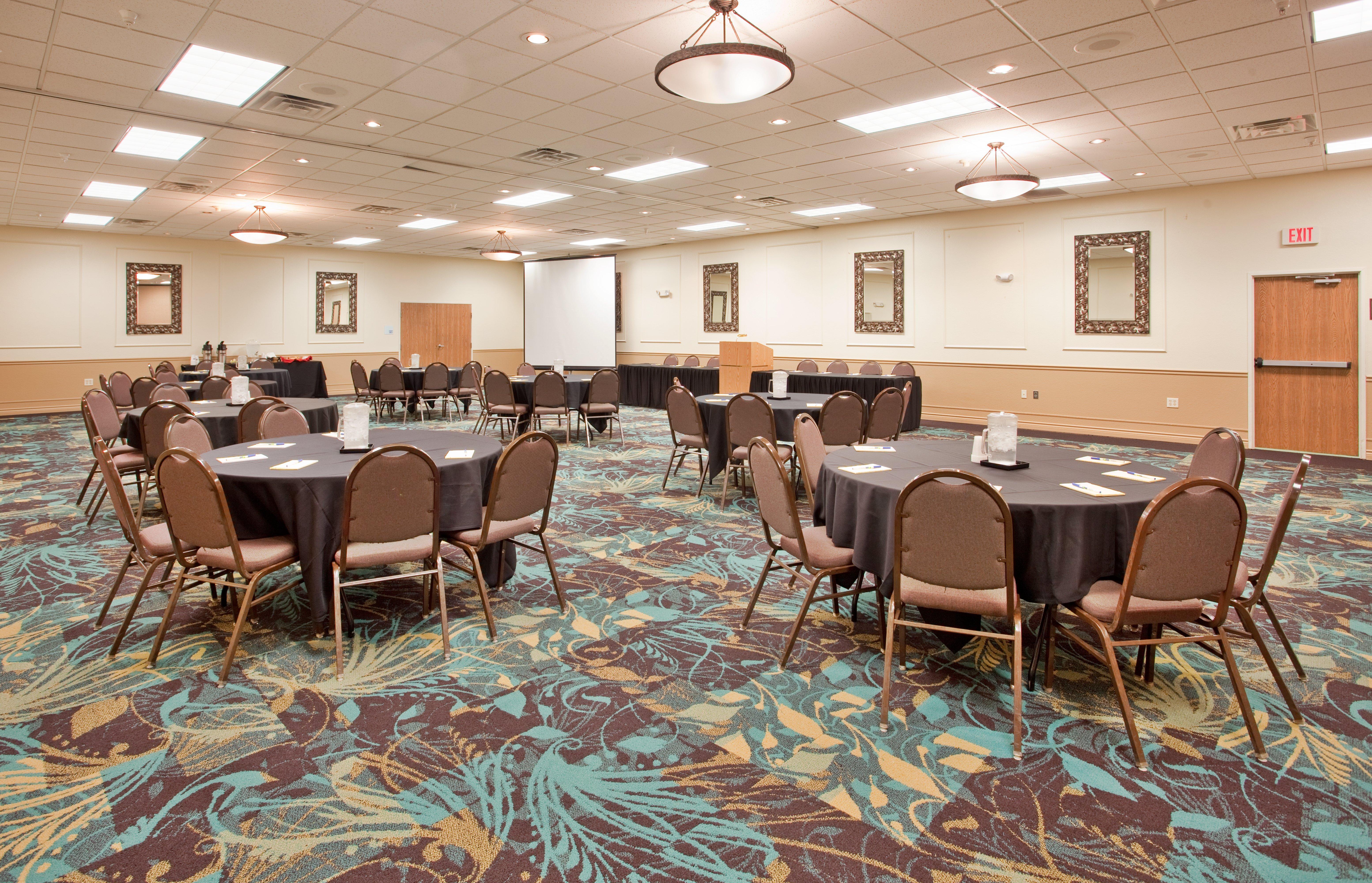 Holiday Inn Express Hotel & Suites Beatrice By Ihg Exterior foto