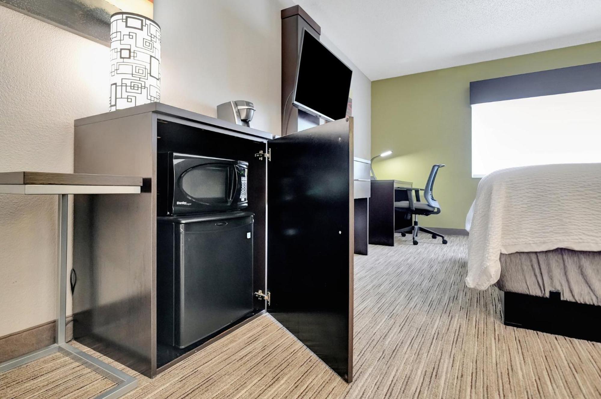 Holiday Inn Express Hotel & Suites Beatrice By Ihg Exterior foto