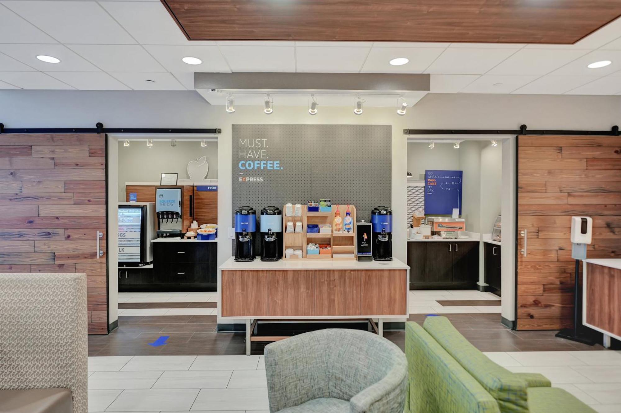 Holiday Inn Express Hotel & Suites Beatrice By Ihg Exterior foto