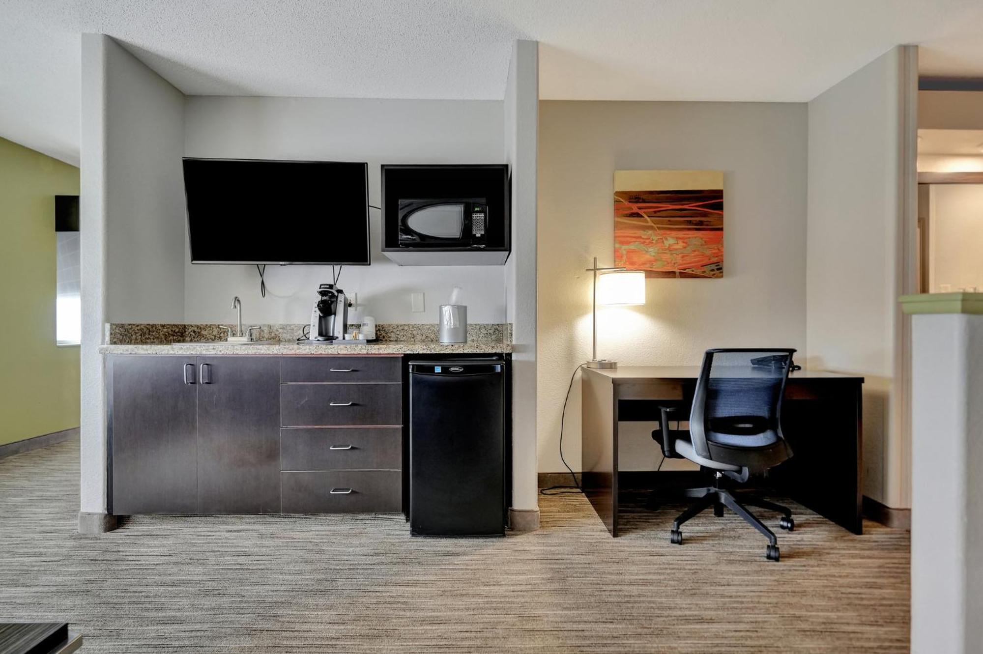 Holiday Inn Express Hotel & Suites Beatrice By Ihg Exterior foto