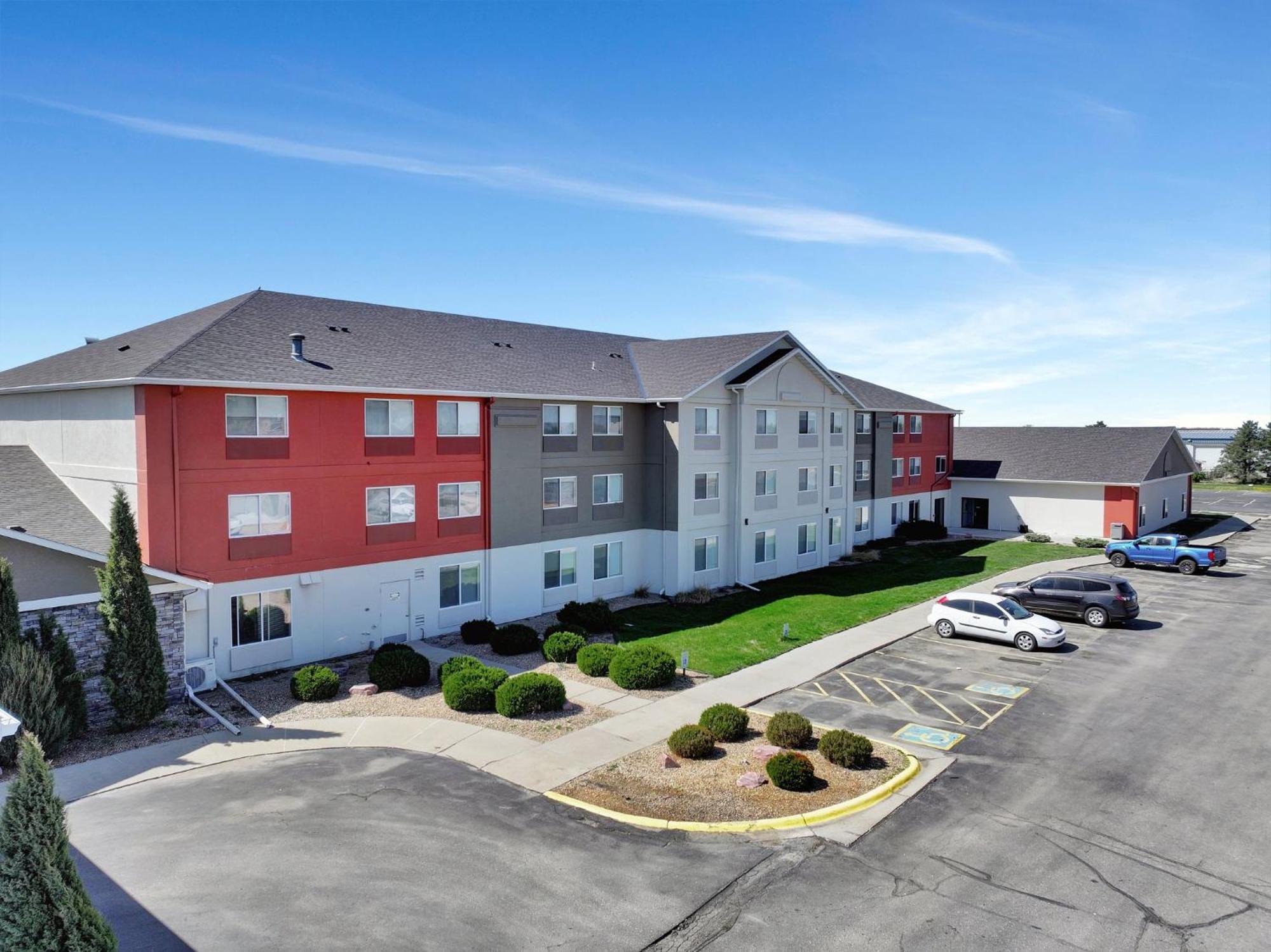 Holiday Inn Express Hotel & Suites Beatrice By Ihg Exterior foto